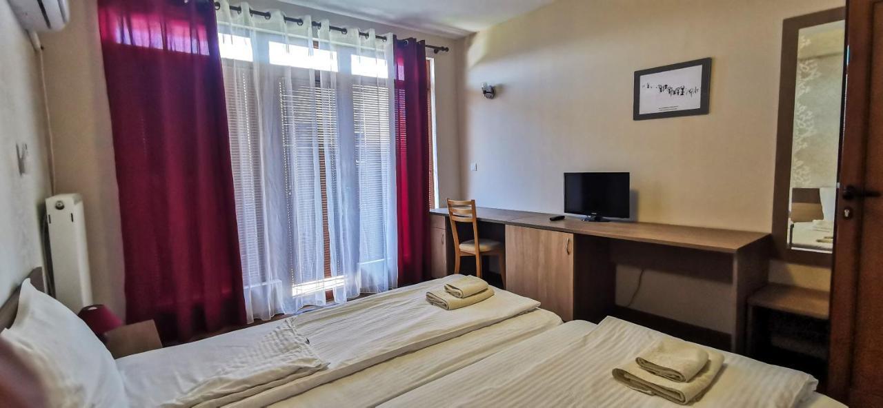 Complex Magura Hotell Rabisha Eksteriør bilde